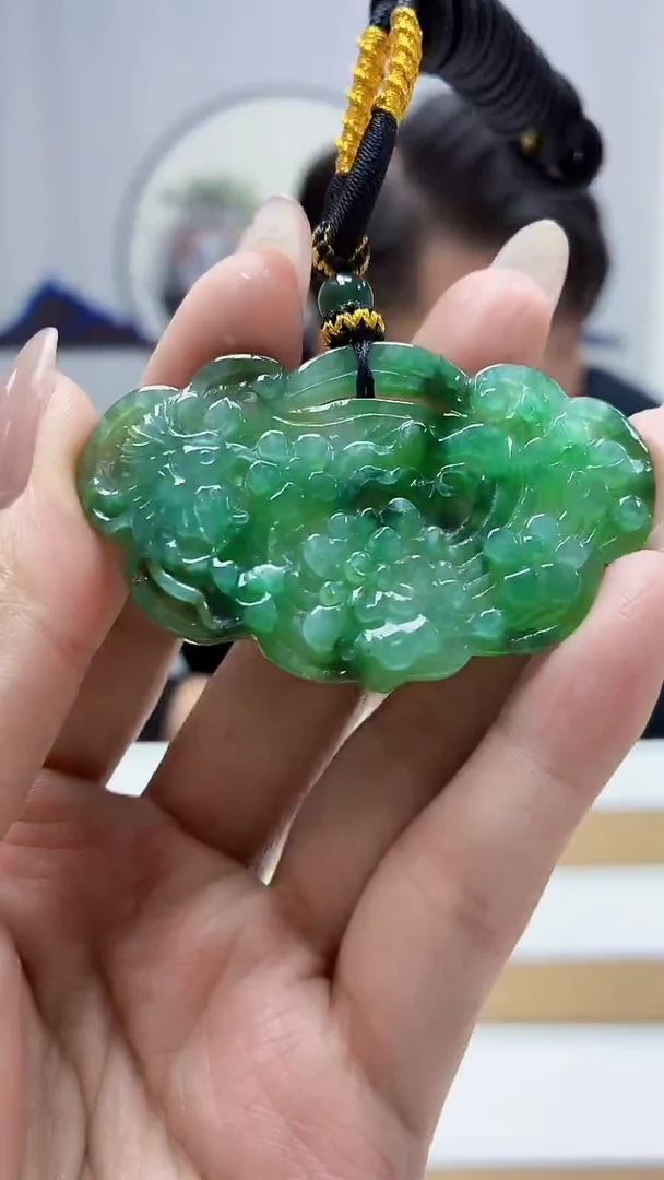 未镶嵌定制翡翠5060MM-毛货挂件22