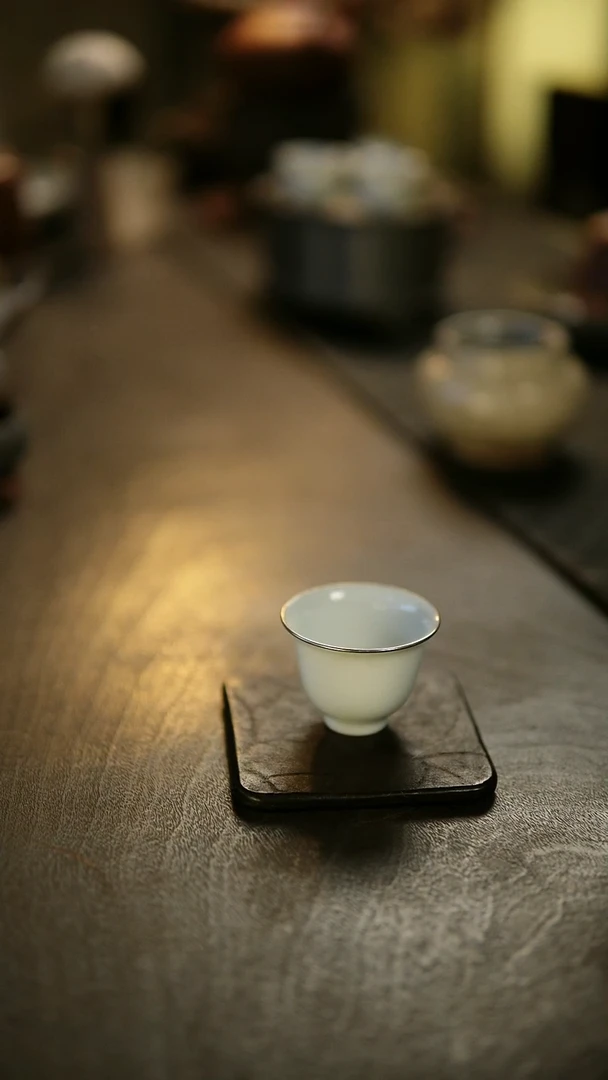 阿眠       陋影素胎包银口单杯