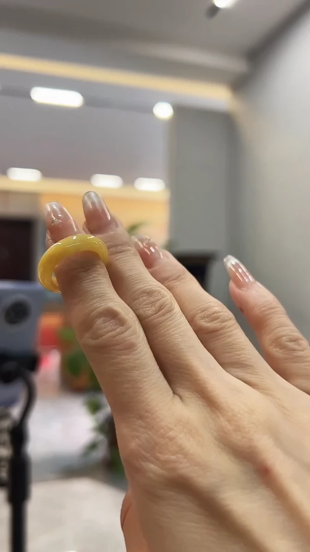 翡翠未镶嵌颈饰戒指16