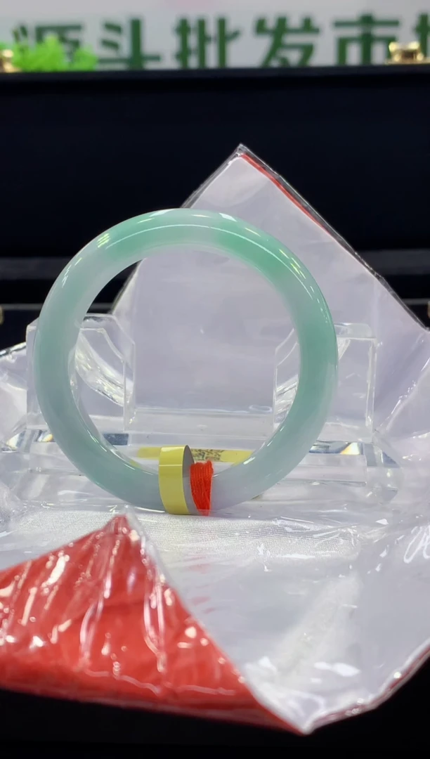 未镶嵌手镯翡翠翡翠手镯