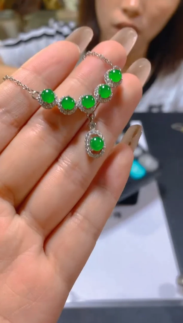 颈饰未镶嵌翡翠多样性发一