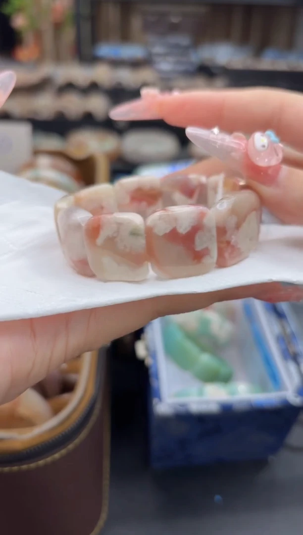 无无303樱花微瑕手牌