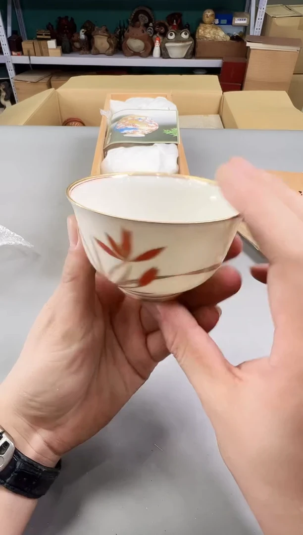 瓷片桃****拜202中古产品，默认微瑕，谨慎参拍