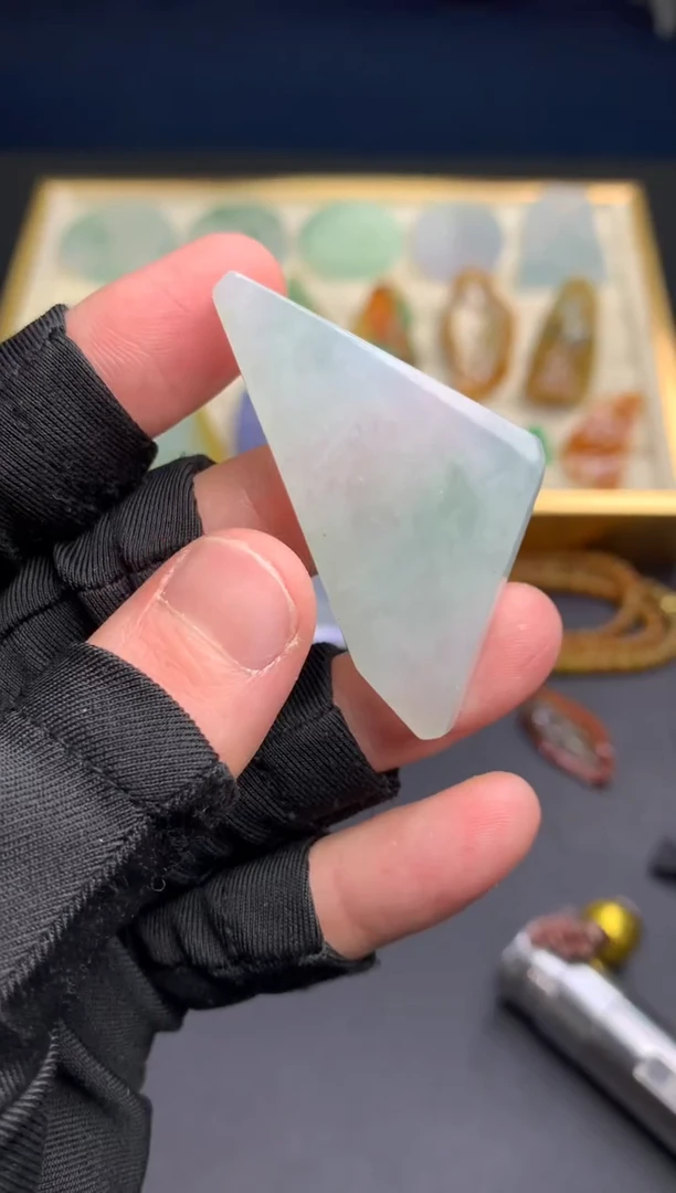 【闪购商品】定制翡翠未镶嵌