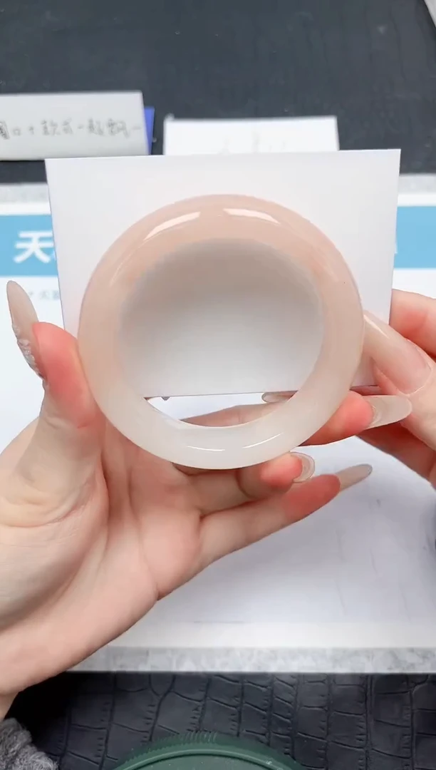 【闪购商品】石英质玉手镯未镶嵌245-56