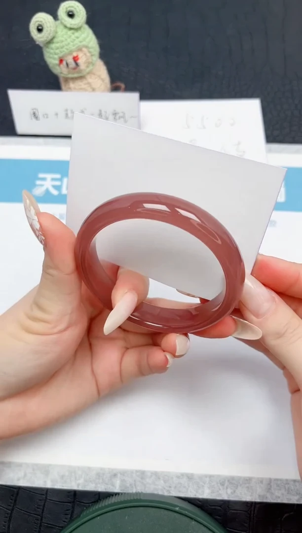 【闪购商品】石英质玉手镯未镶嵌41-58.6