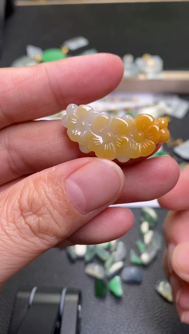 颈饰未镶嵌翡翠净货37907