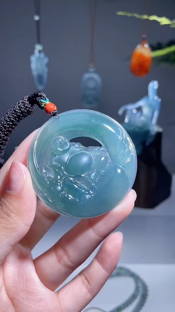 颈饰未镶嵌翡翠佛公