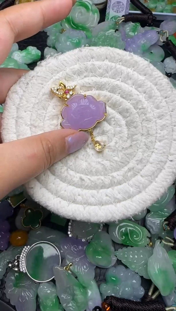 颈饰未镶嵌翡翠缅甸翡翠吊坠