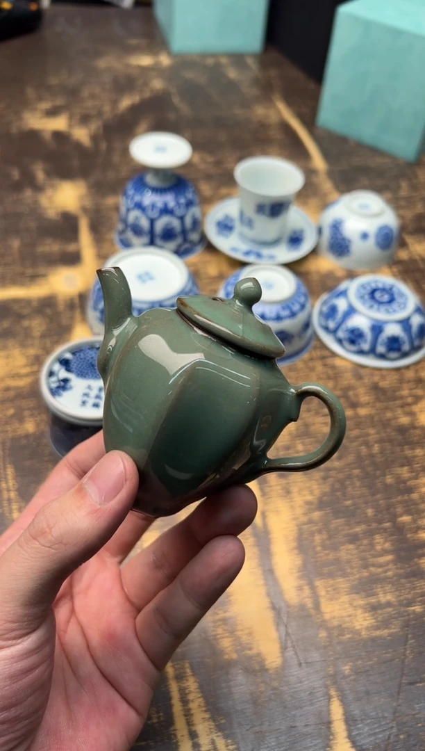 【闪购商品】/汤忠仁太和壶，，，