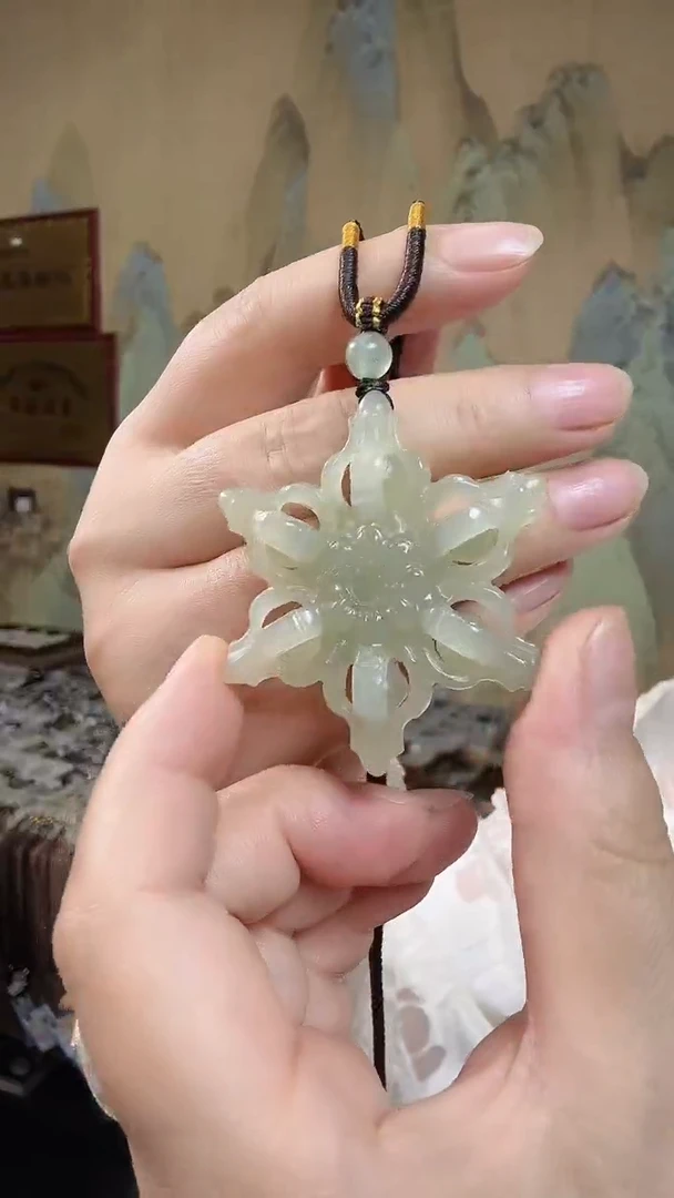 颈饰未镶嵌和田玉.