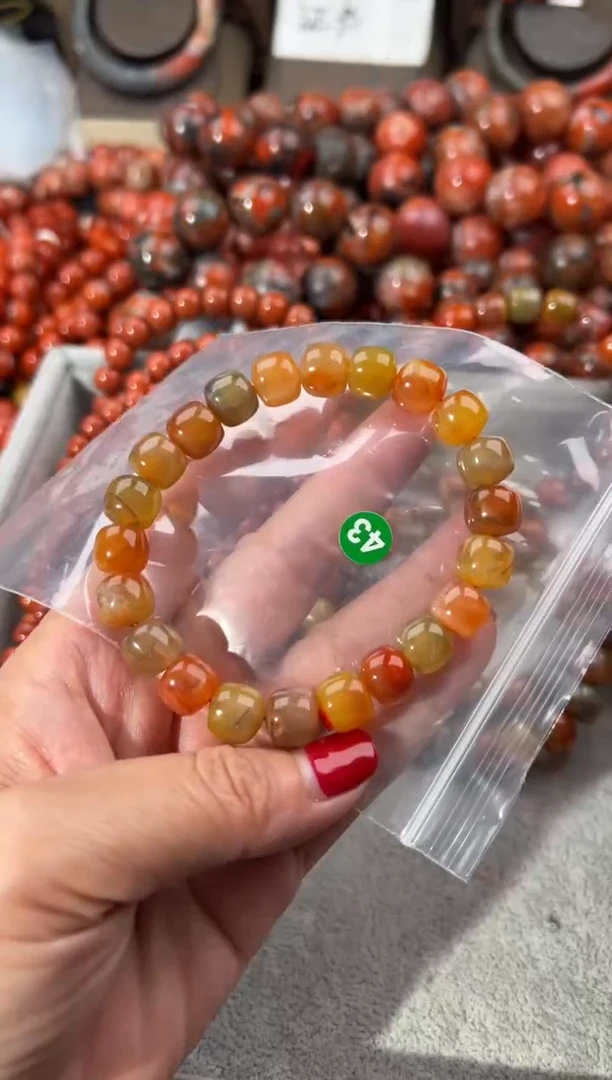 未镶嵌手串南红玛瑙10+