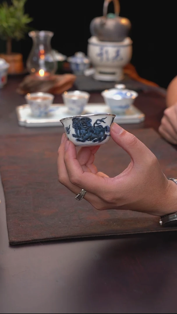 手绘狮子单杯包银口