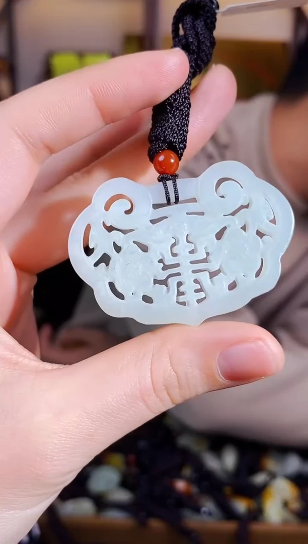 【闪购商品】和田玉颈饰未镶嵌1