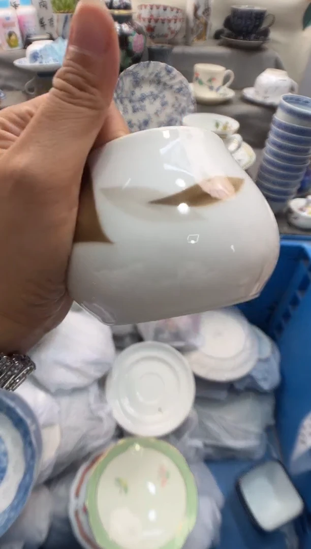 瓷片晓****?372