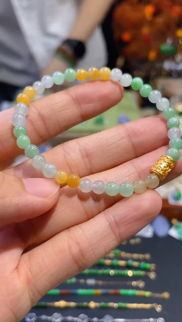 翡翠未镶嵌颈饰手串