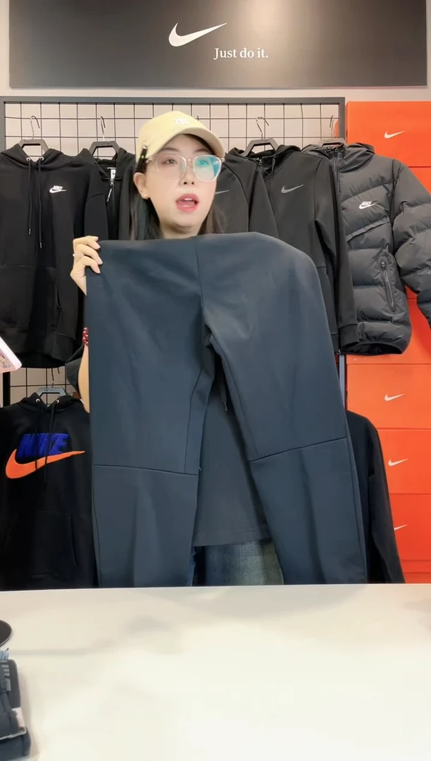 93256 黑加绒束脚长裤 XXL码 160-180斤 不退换