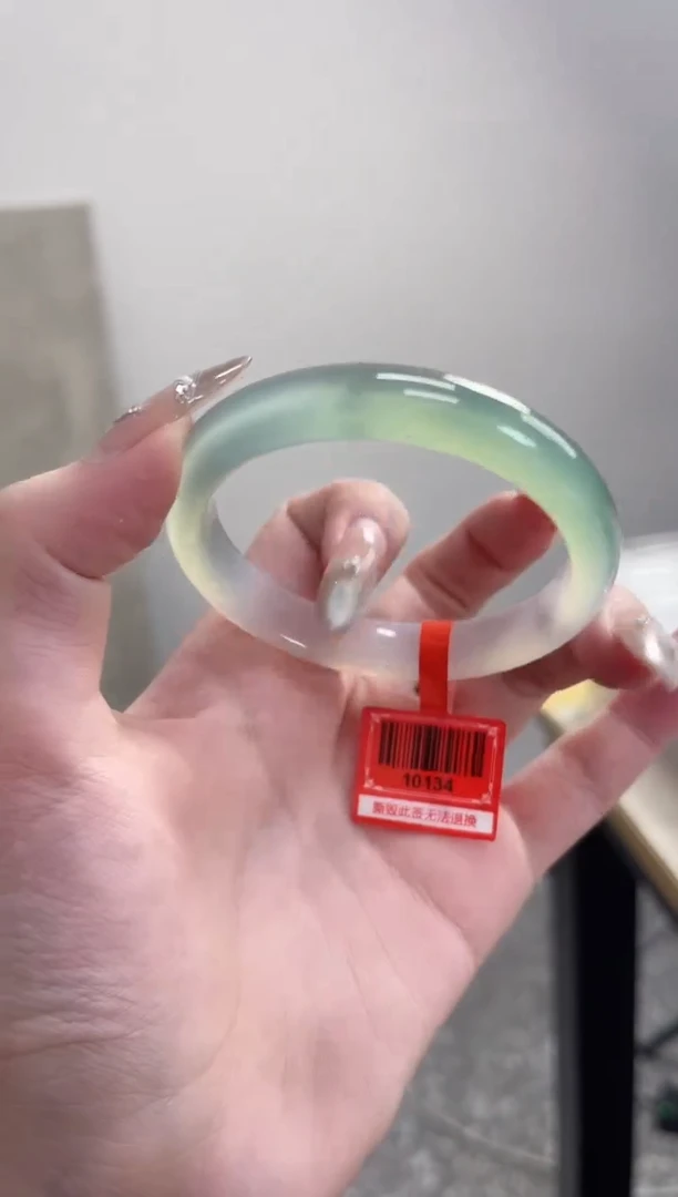 【闪购商品】玛瑙/玉髓手镯未镶嵌54圈 需要包容