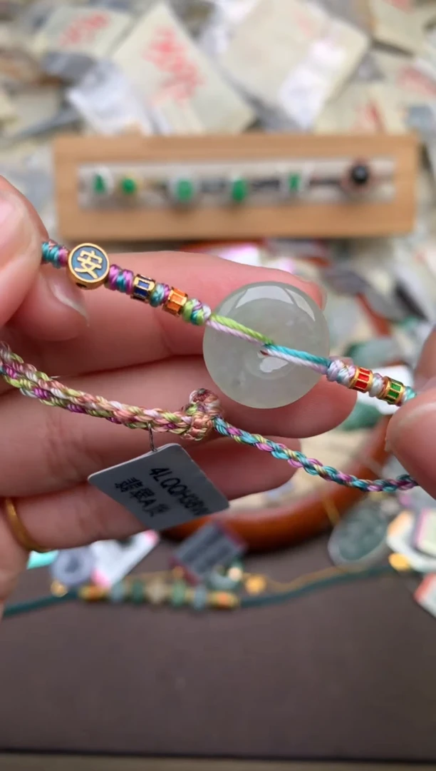 翡翠挂件未镶嵌—