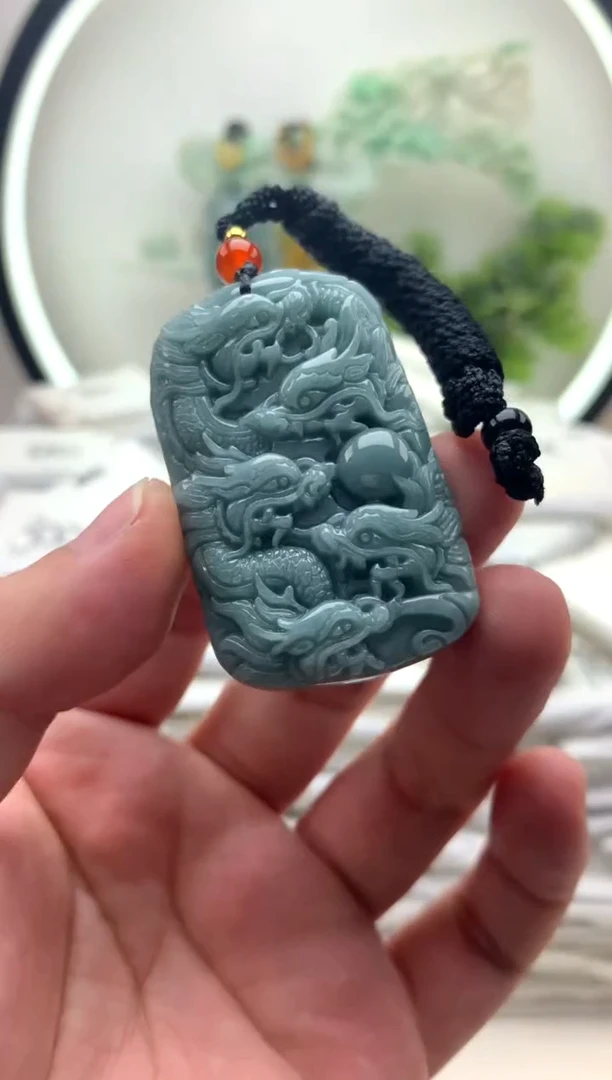 颈饰未镶嵌翡翠九龙1