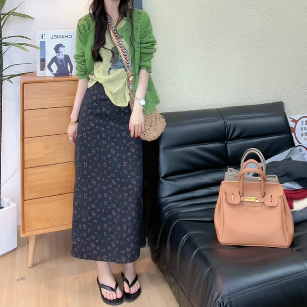 2025春装新款气质休闲碎花裙百搭时尚半身裙长裙裙子女