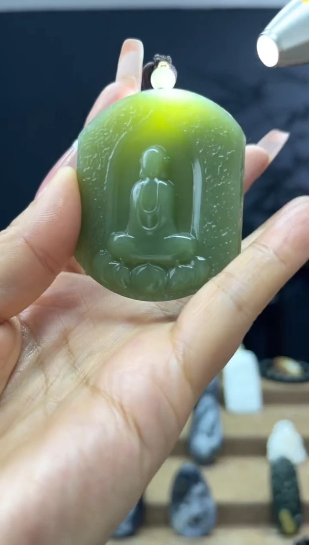 颈饰未镶嵌和田玉1