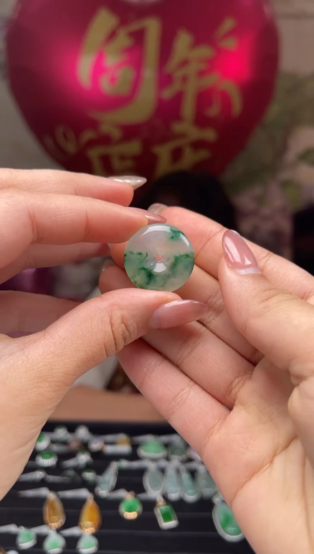 【闪购商品】翡翠颈饰未镶嵌56号标签撕毁不退换