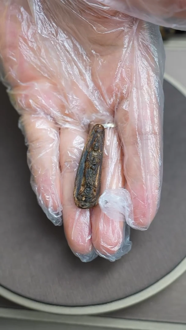 沉香吊坠沉水芽庄沉香白奇楠吊坠1.95克