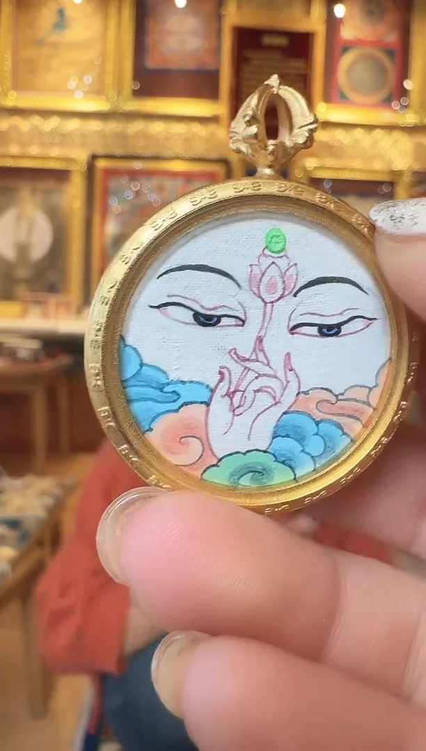 吊坠观老师眼睛--热贡纯手绘