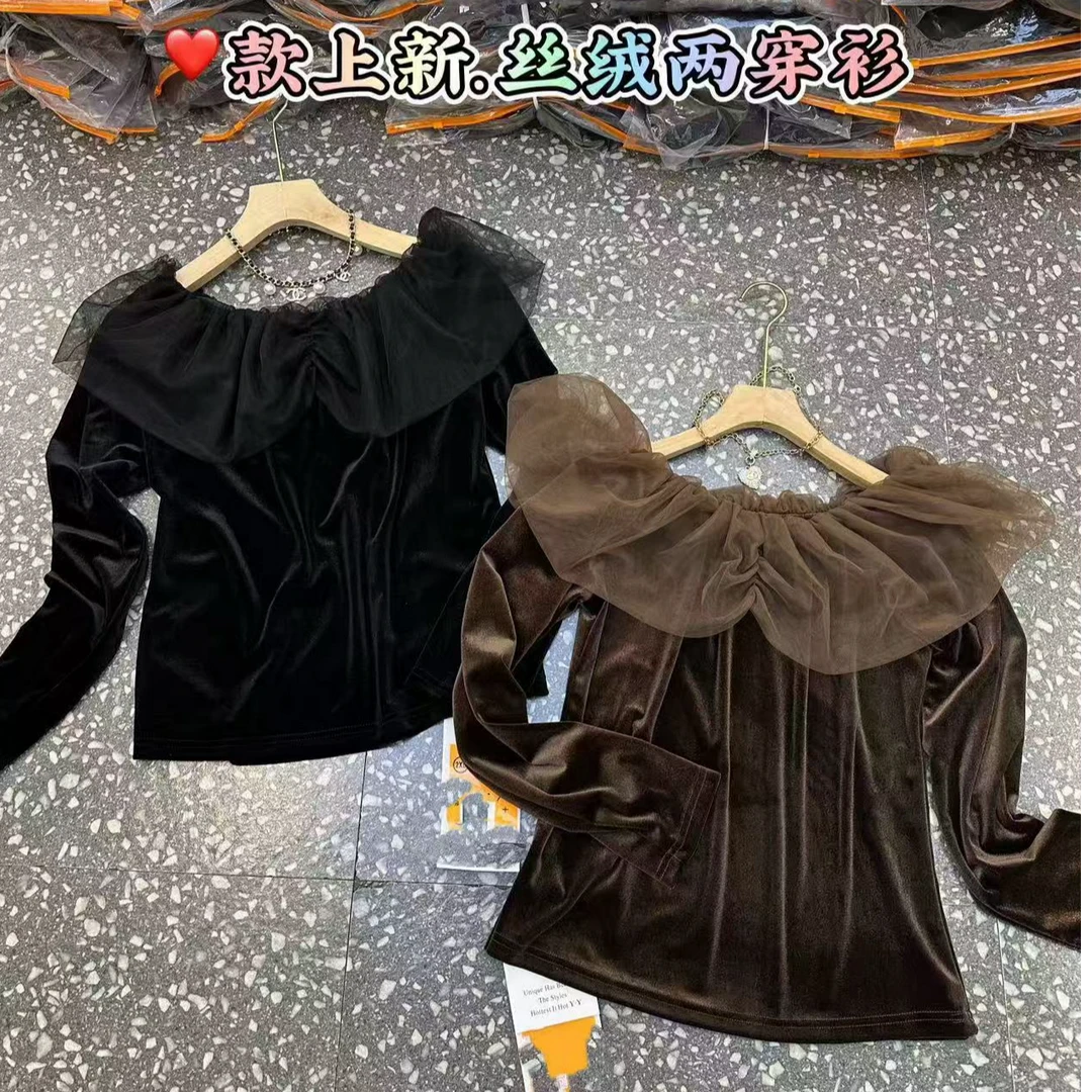 D1122秋季新款网纱一字肩装饰拼接设计弹力修身显瘦长袖丝绒小衫