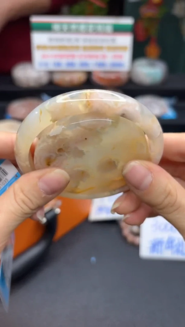 【闪购商品】石英质玉手镯未镶嵌188（62圈赠送镯心）