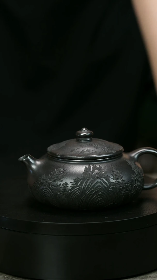 茶壶紫砂UH1823李传荣石黄刻绘寒江