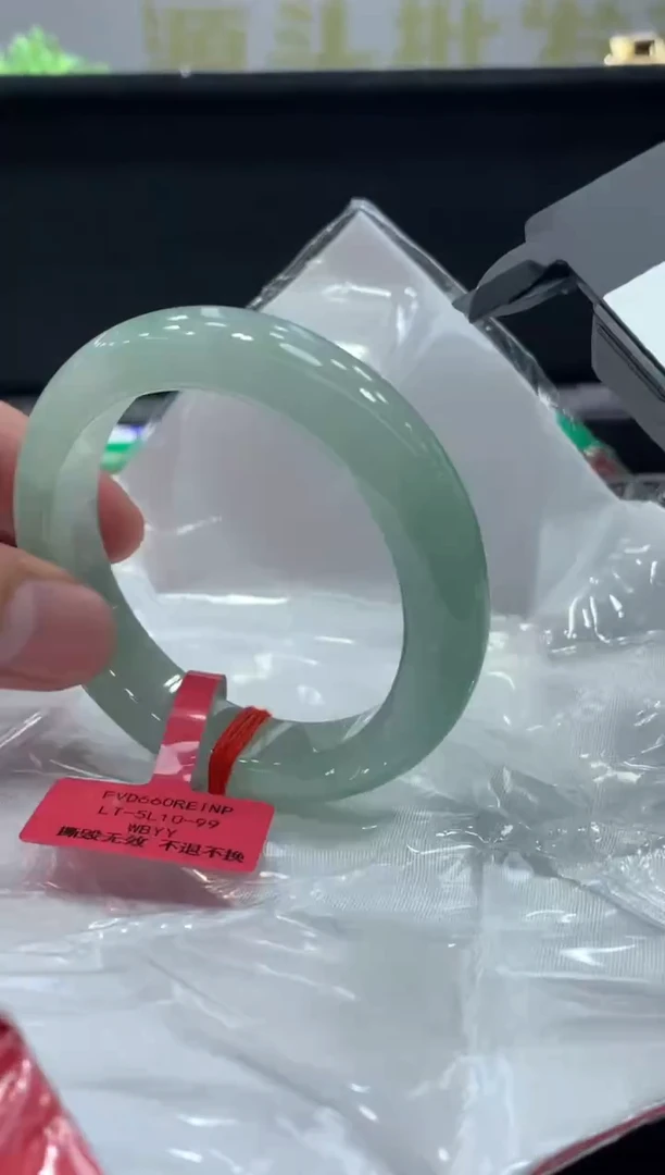 未镶嵌手镯翡翠翡翠手镯