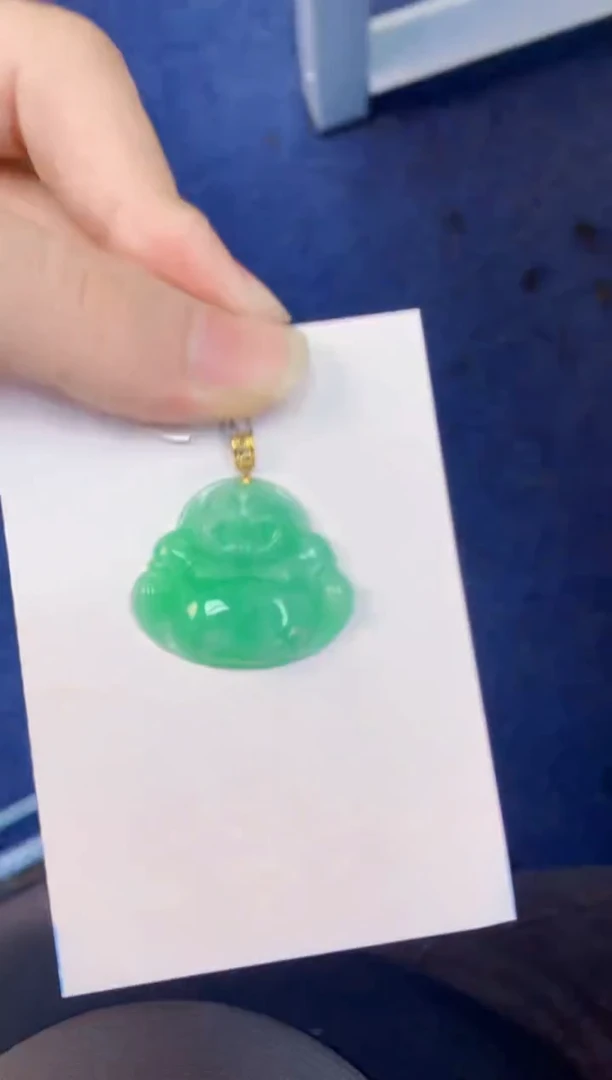 翡翠未镶嵌颈饰         1