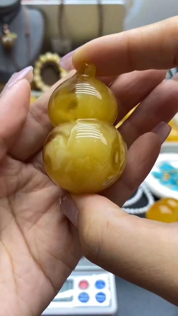 琥珀未镶嵌珠宝奇石642