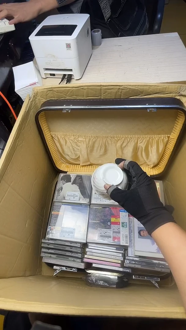 老****1二手商品不退不换