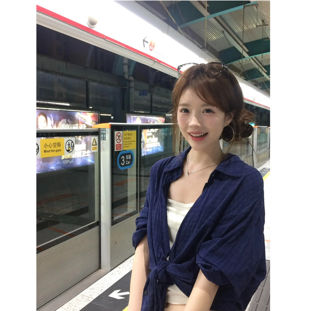 美式复古条纹格子衬衫女上衣2025款秋季薄款长袖衬衣外套百搭休闲