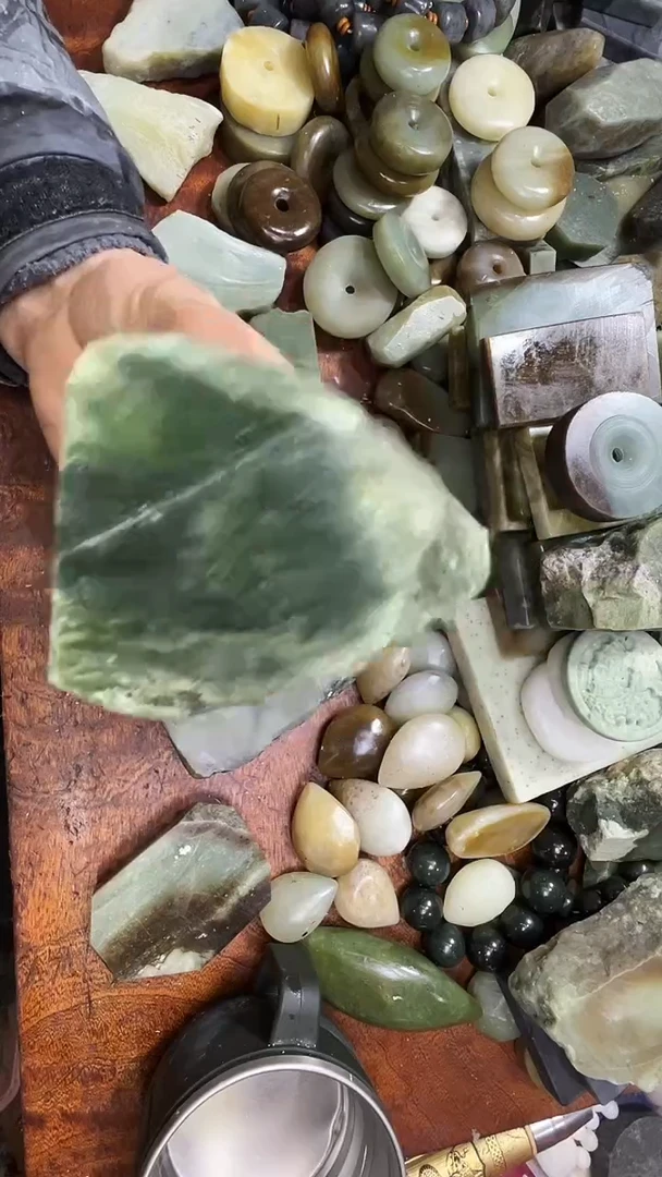 未镶嵌和田玉珠宝半成品1