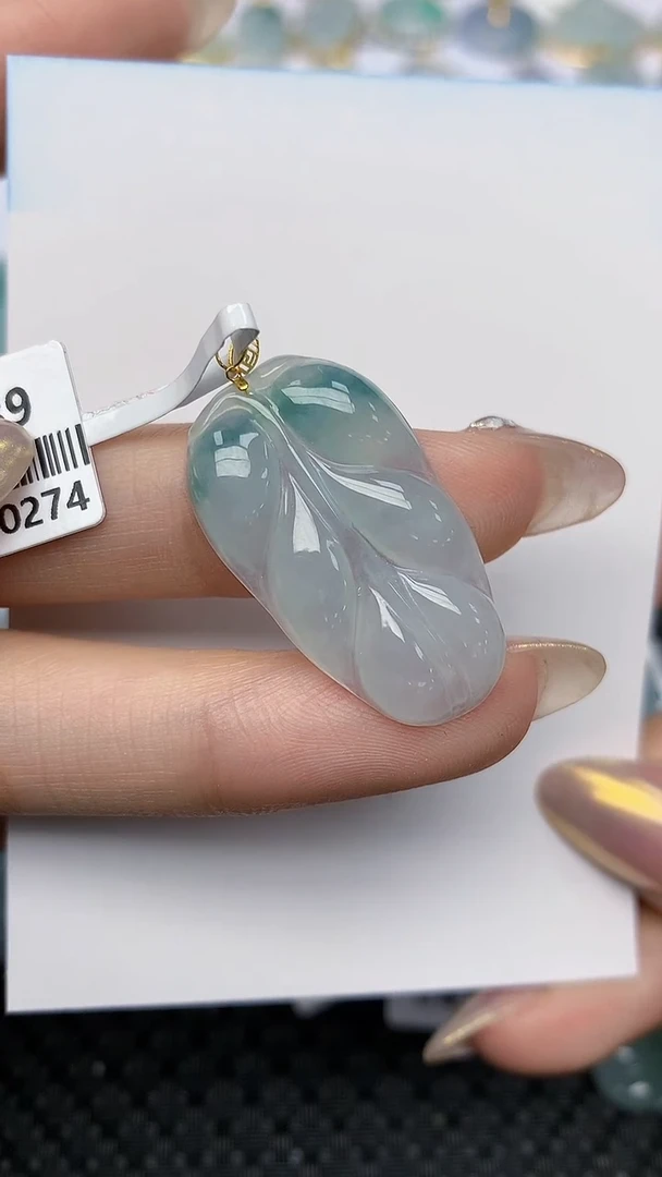 【闪购商品】翡翠颈饰18K金镶嵌天然翡翠A货