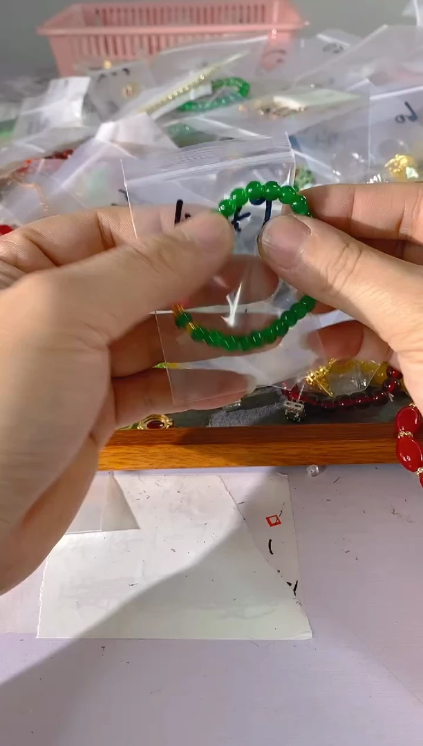 【闪购商品】水晶颈饰银S925镶嵌49红宝，蓝宝，多样性发一件赠链