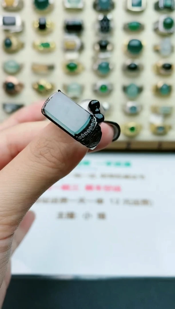 翡翠戒指银S925镶嵌天然翡翠男戒