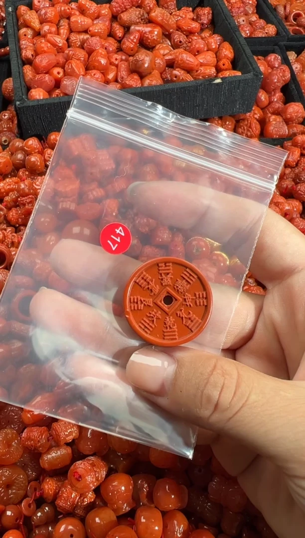 南红玛瑙未镶嵌颈饰1