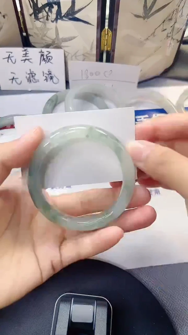 未镶嵌手镯石英质玉50-53/54