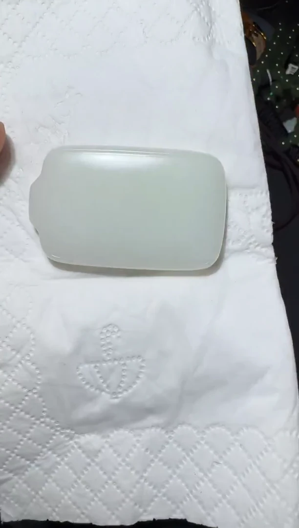 未镶嵌和田玉（糖玉）车挂和田玉