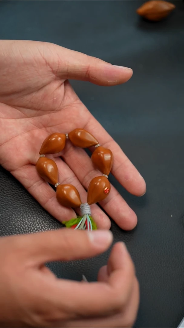 手串/手链橄榄核1.7精抛水滴手捻带标款