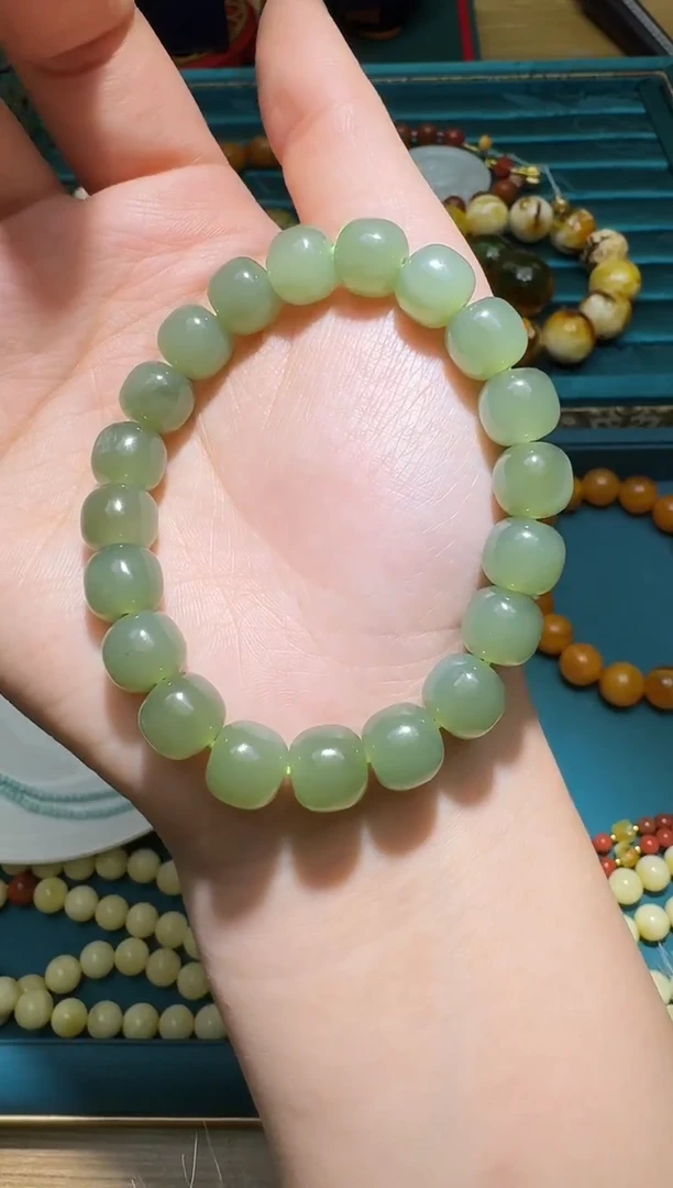 未镶嵌手链和田玉多样性发一件 345