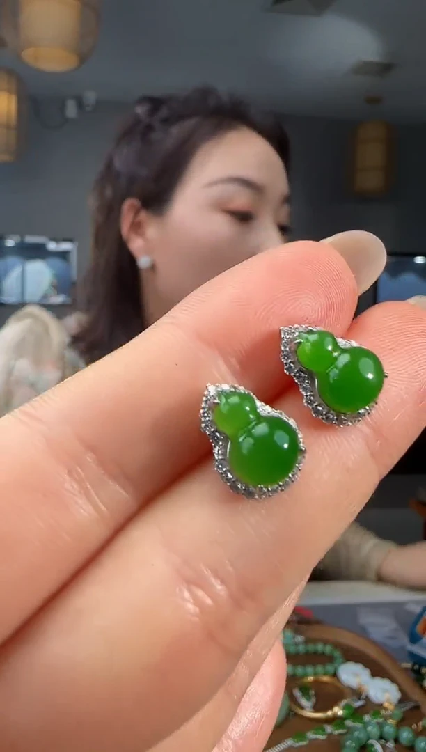 银S925镶嵌和田玉耳饰1