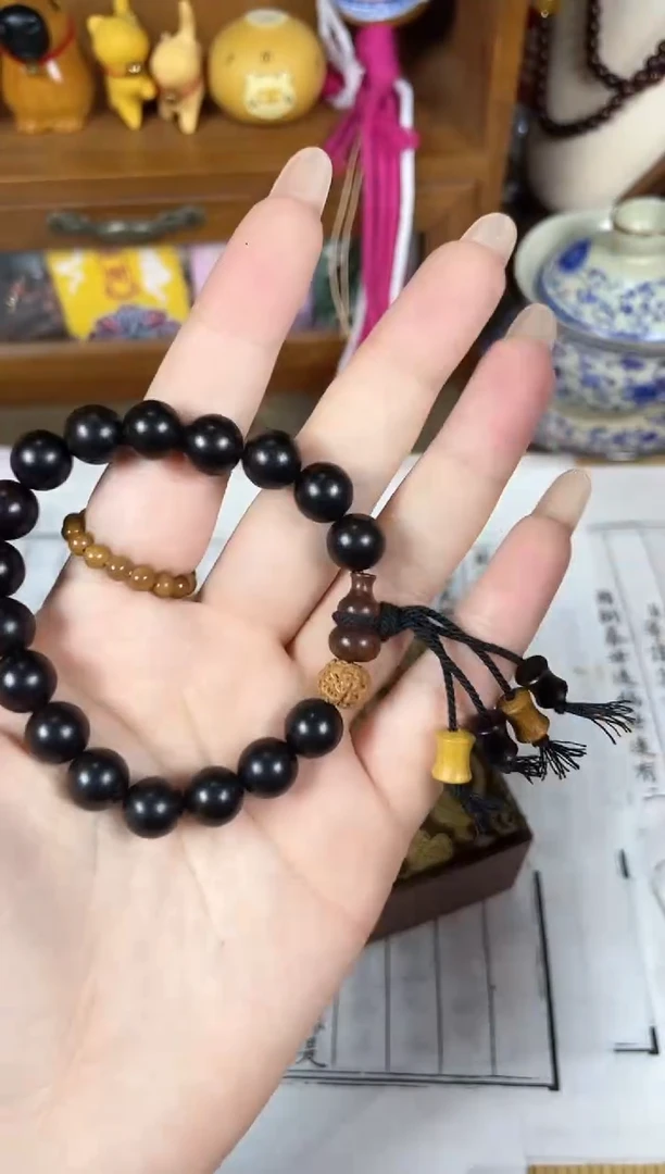 非洲檀香手串/手链菩提木质玉石手串/多发性其一/不带盒子