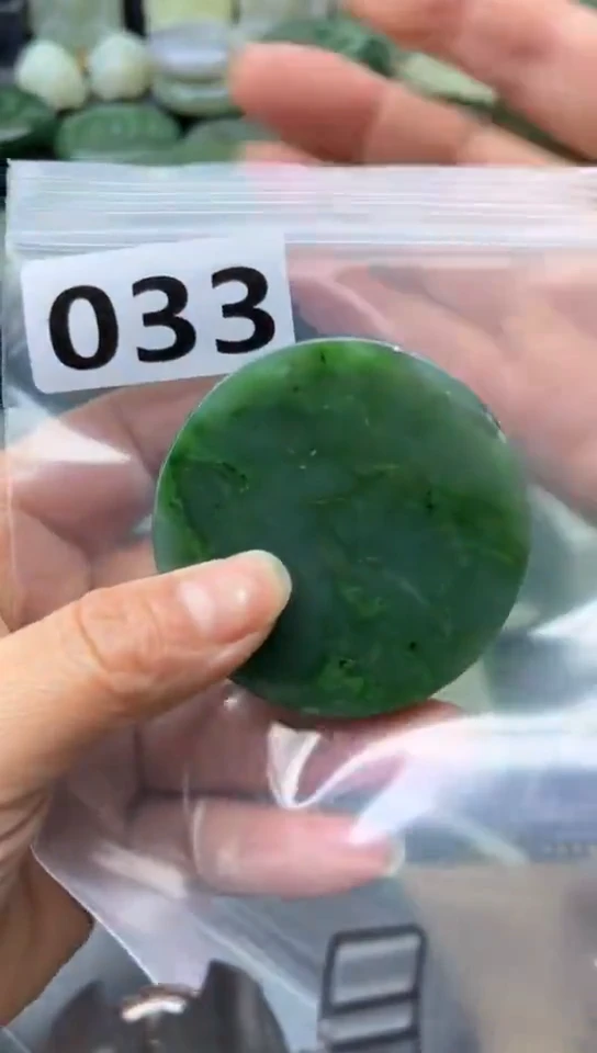 未镶嵌和田玉珠宝半成品镯芯