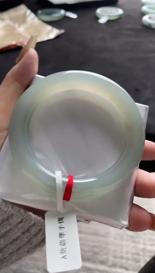 未镶嵌手镯翡翠三天鉴赏期